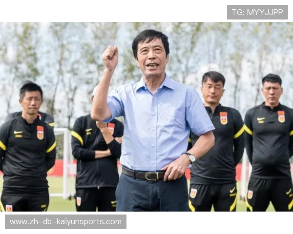 名帅战术课堂:压迫式反击成流行趋势 名帅战术课堂:压迫式反击成流行趋势